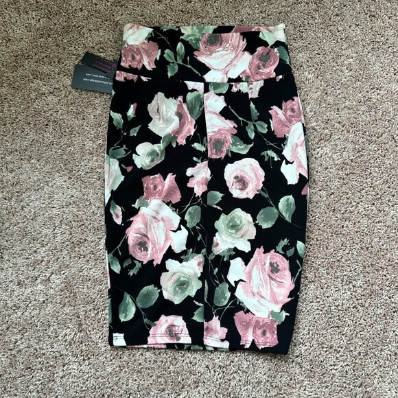 NWT Women's Pencil Skirt in Black Floral Print Size Medium - Picture 3 of 8